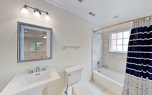 439block 5 Bedroom Home