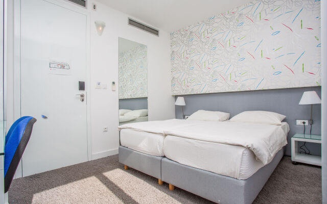 Hotel Jona