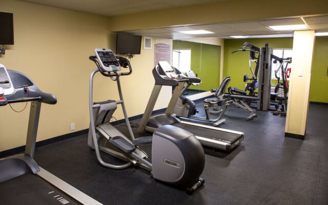 Country Inn & Suites by Radisson, Traverse City, MI