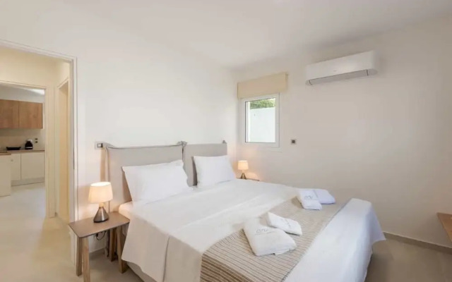 Costa Vasia Suites & Apartments