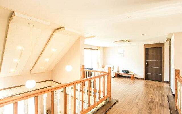 Seosan Travel & Dream Pension