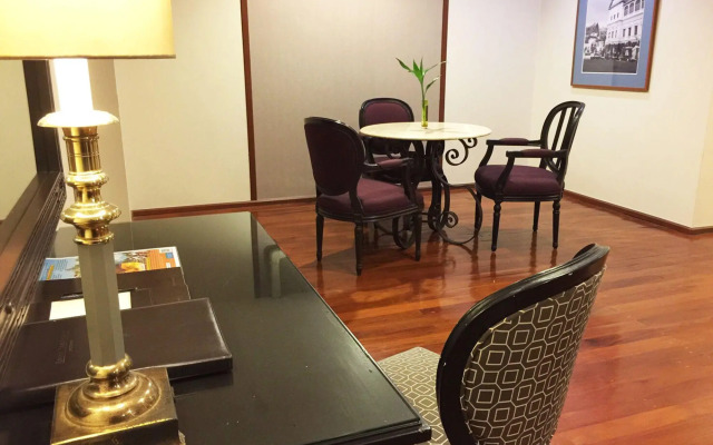 Asoke Residence Sukhumvit by UHG