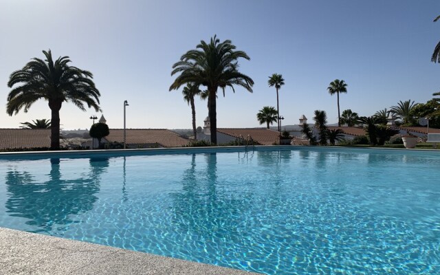 Parque Montecarlo Luxury Villa