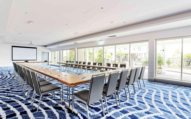 Novotel Cairns Oasis Resort