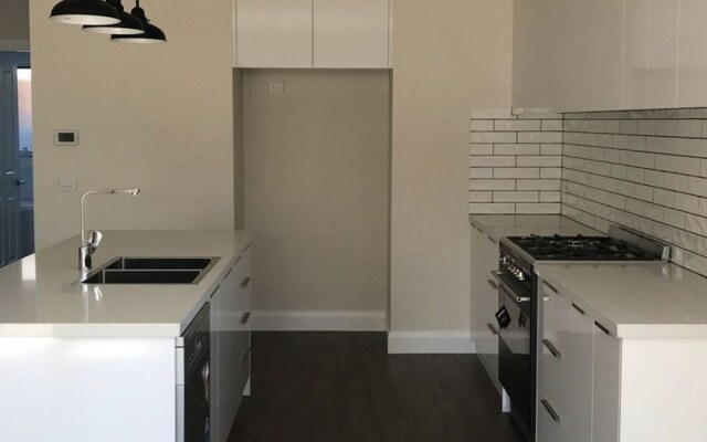 Central Wagga Apartment