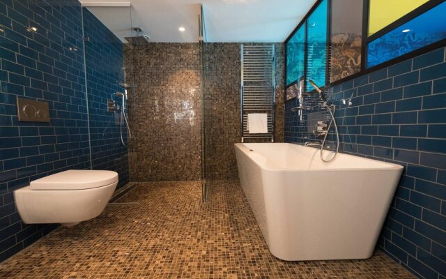 Apollo Hotel Amsterdam, a Tribute Portfolio Hotel