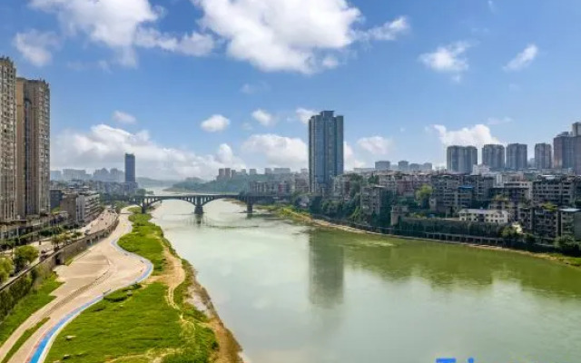 Xana Lite Hotelle (Zizhong Shanghehui)