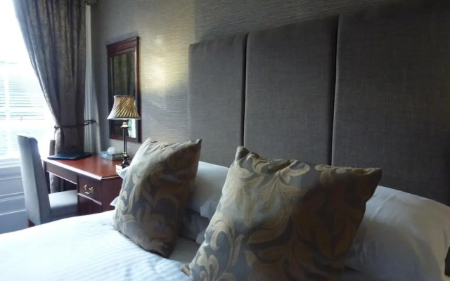 Shaw Hill Golf Resort & Spa Hotel