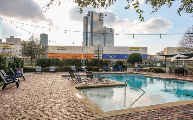 FRONTDESK The Depot Apts Downtown Fort Worth