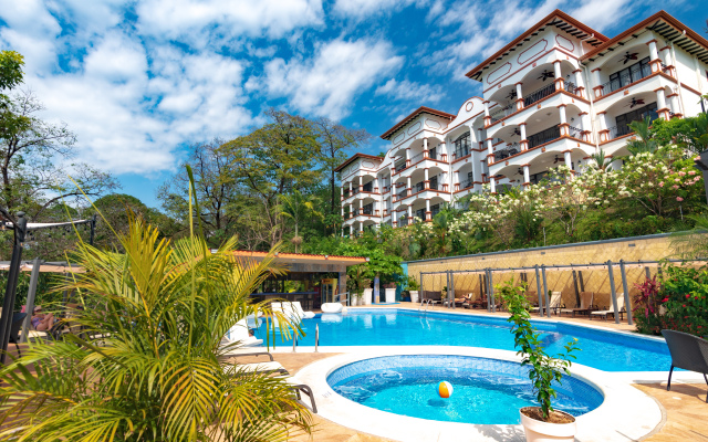 Shana by the Beach Manuel Antonio