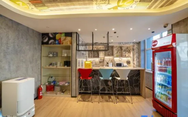 Ibis Hotel (Changchun Saide Plaza Pudong Road)