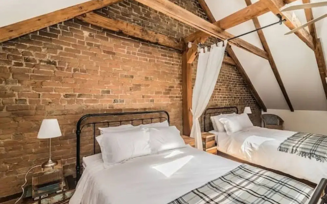 Montreal Artist Loft - Champs