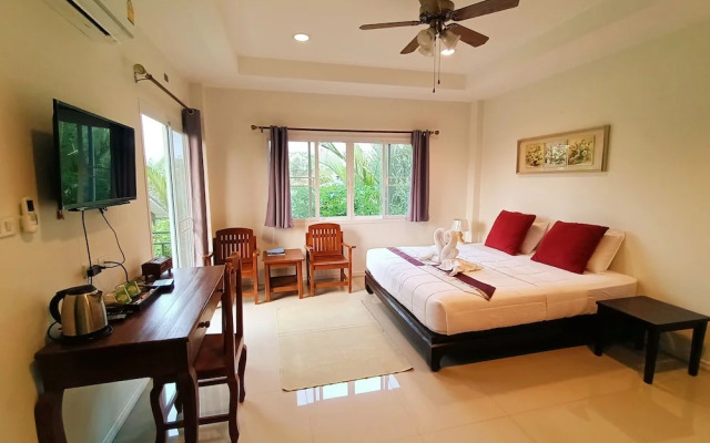 Baan Klangsuan Bang Korbua