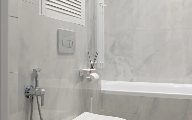 С.утками на улице Благодатной