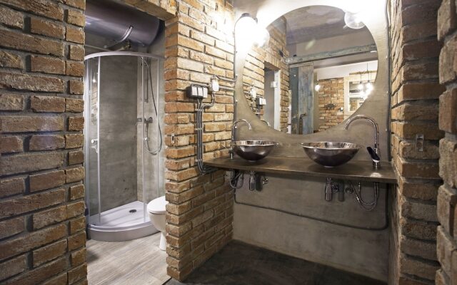 The Doors Apartments