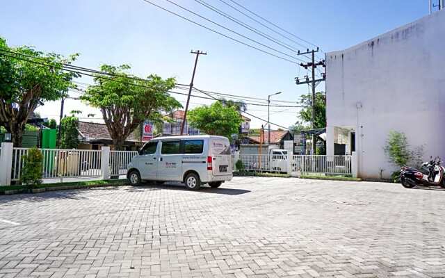 RedDoorz Syariah @ Buduran Sidoarjo