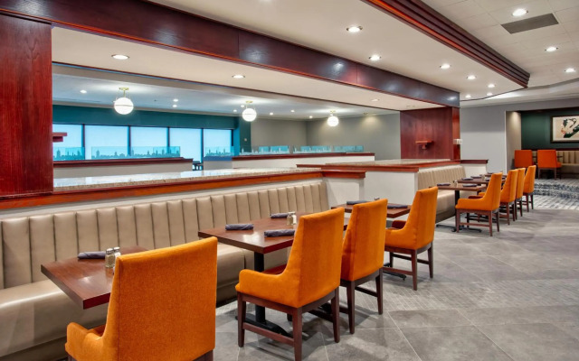 DoubleTree by Hilton Lansing