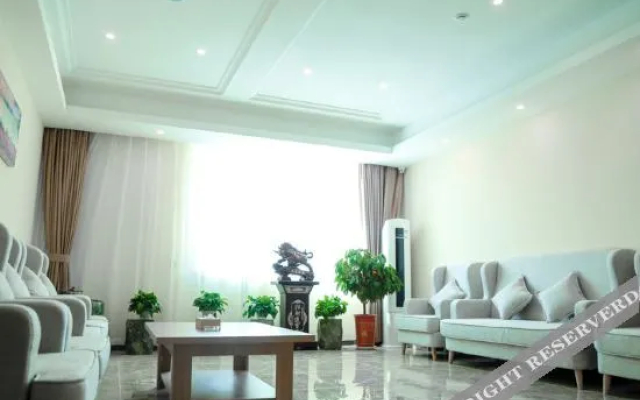Vienna Hotel (Baoding Gaobeidian Baigou New City, Aerospace Hospital Friendship Road Branch)