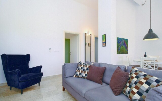 Nice Home in Vranici With Wifi and 2 Bedrooms