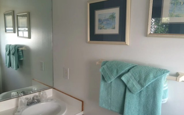 Angie's Guest Cottage