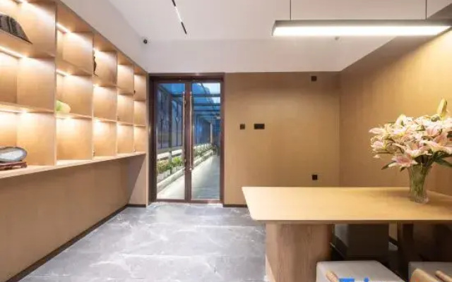 Tangfu Hotel (Yonghegong Branch, Nanluoguxiang, Beijing)