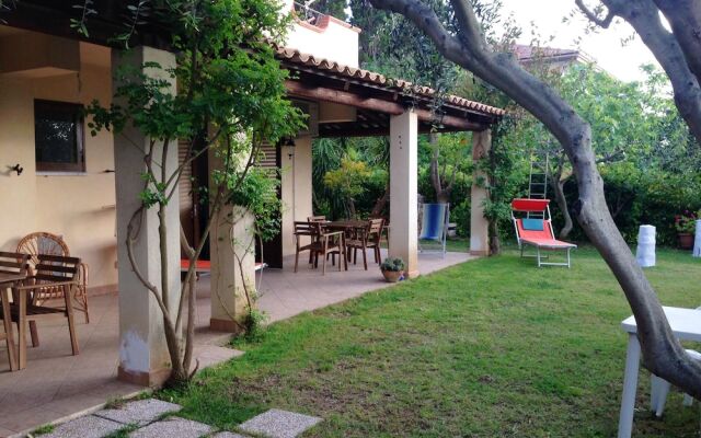 House With One Bedroom In Provincia Di Vibo Valentia, With Shared Pool, Enclosed Garden And Wifi