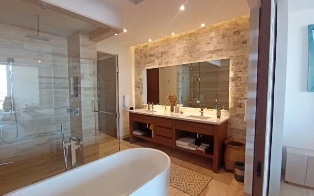 Live Aqua Private Residences La Paz