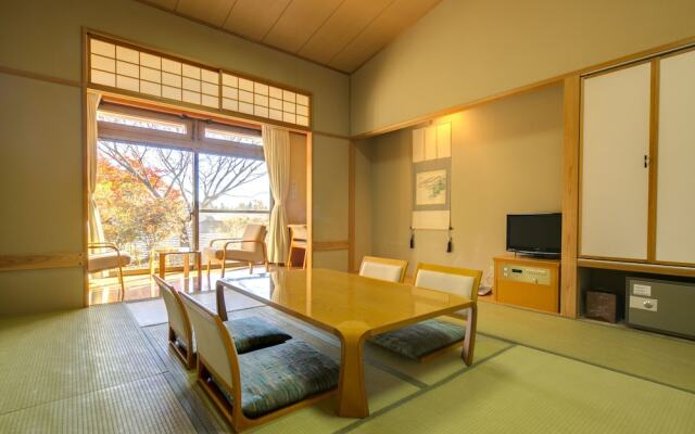 Forest Resort Conifer Iwabitsu