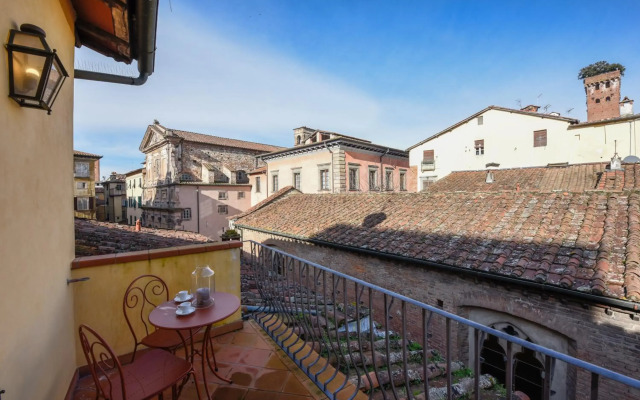 The Tuscanian Hotel