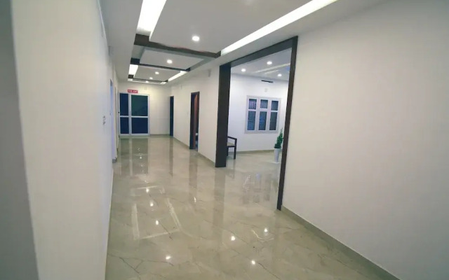 Gateway Airport Hotel