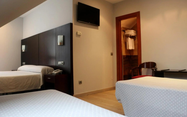 Hotel 44