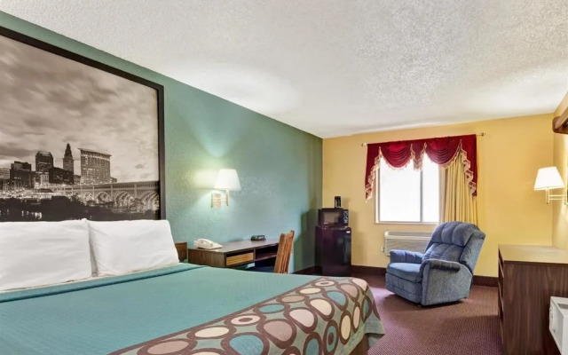 Super 8 Mentor/Cleveland Area