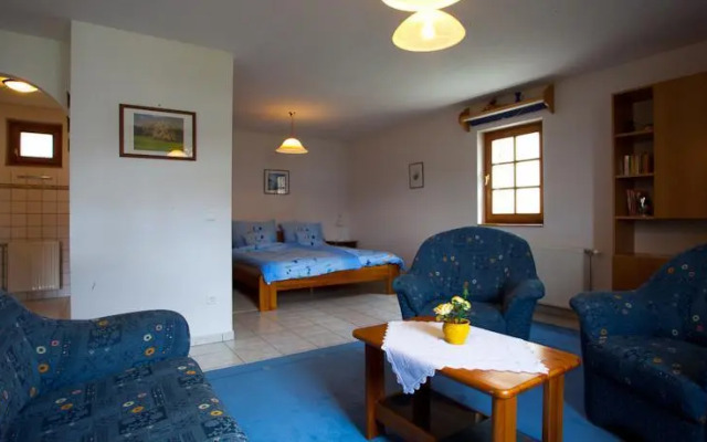 Apartmanház a Hazatérőhöz