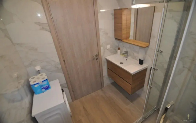 Zennova 24 Nikiti Flow Family Apt