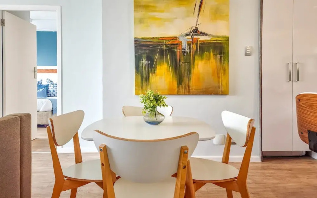 Two Bed Green Point Ocean View