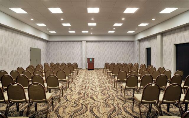 Embassy Suites by Hilton Brunswick
