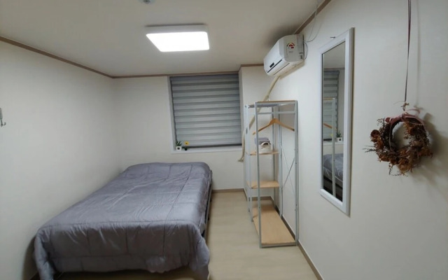 Miss Egg Hostel