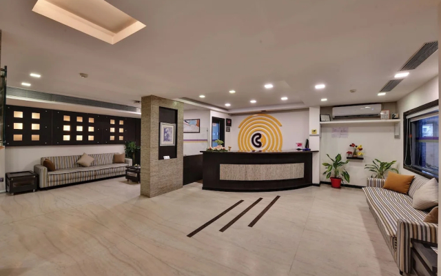 Click Hotel Yuvraj