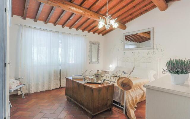 Villa Pongina with private pool