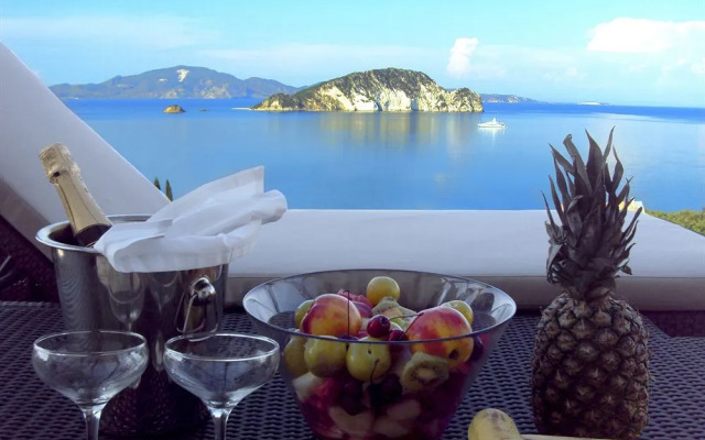 Exensian Villas & Suites