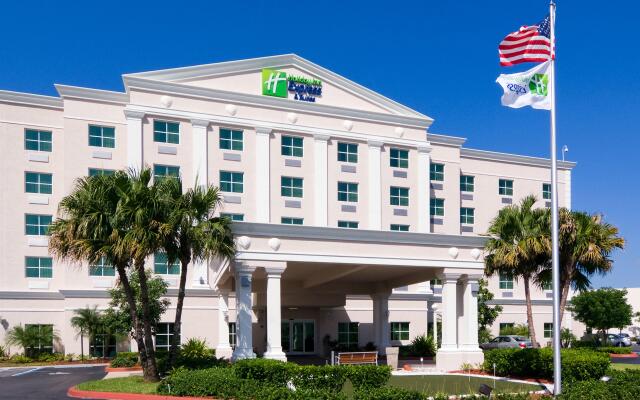 Holiday Inn Express & Suites Kendall, an IHG Hotel