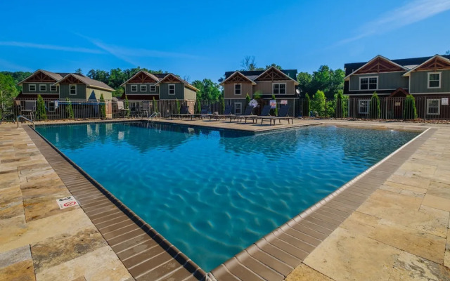 Tri Star Lodge