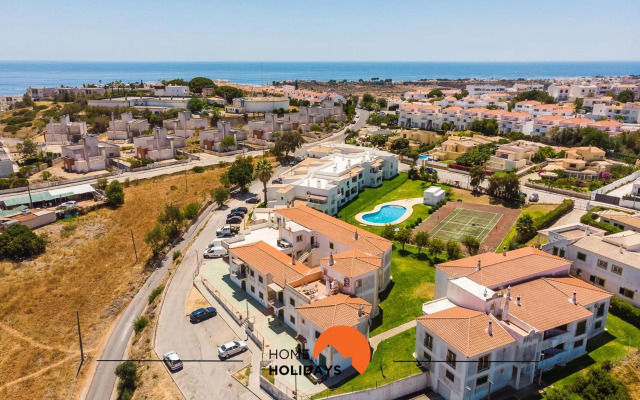 #064 Beautiful Quiet Flat Near Beach with Pool, Tennis