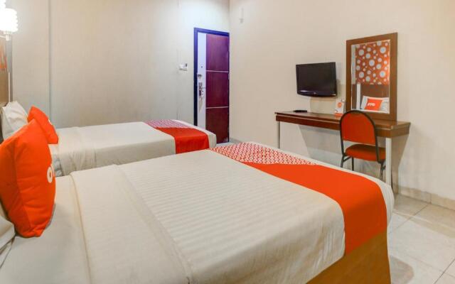 Super OYO 3936 Hotel Trisula Makassar