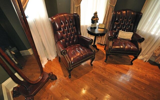 Creighton Manor Inn Bed & Breakfast