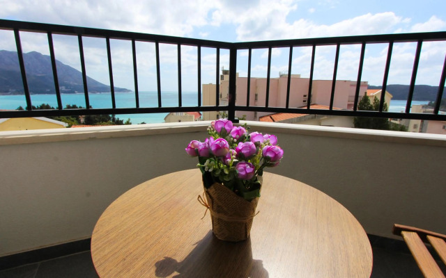 Beautiful apartments in Montenegro: Sea&View