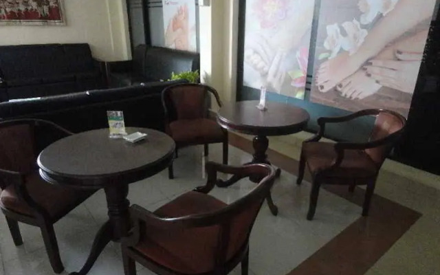 Indra Regent Hotel