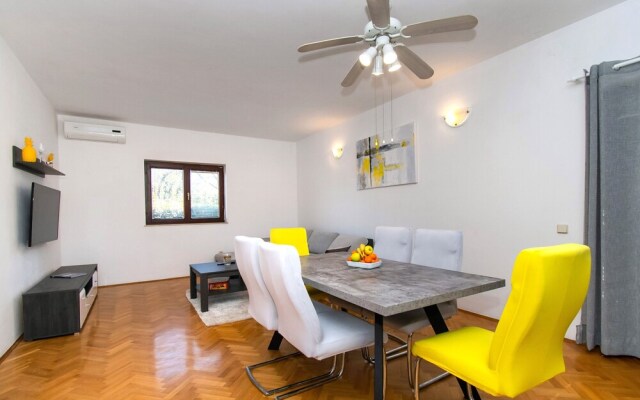 Apartment Josip