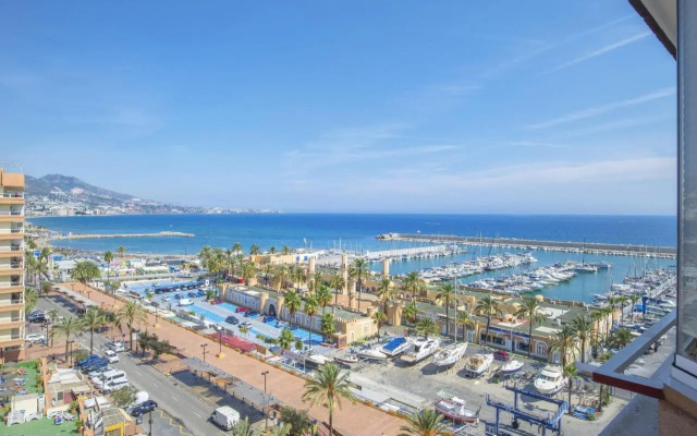 Stunning Marina view apartment