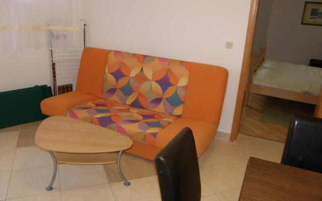 Pintar - One Bedroom